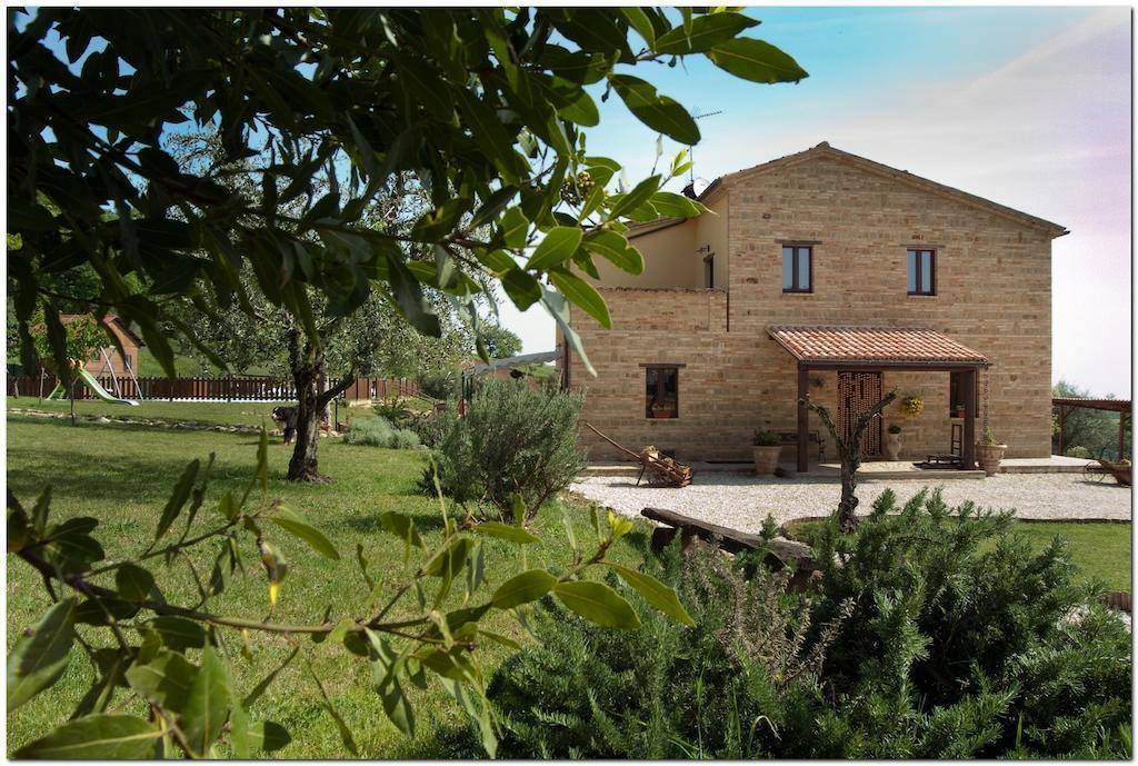Il Casale Di Aurora Country House Colmurano Exterior foto